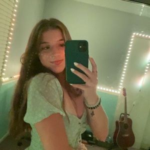 Meet your Posher, Emma